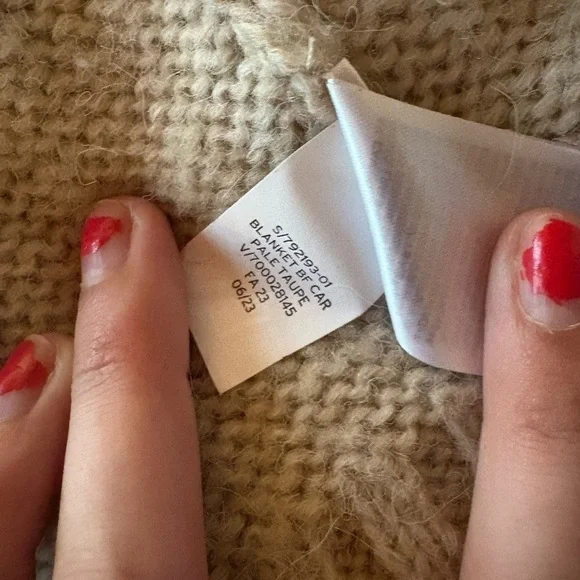 GAP Beige Wool Women's Cardigan Sweater - Picture 7 of 8